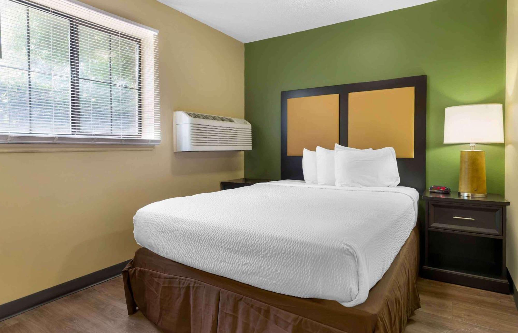 Extended Stay America Suites - Raleigh - Cary - Harrison Ave Zewnętrze zdjęcie