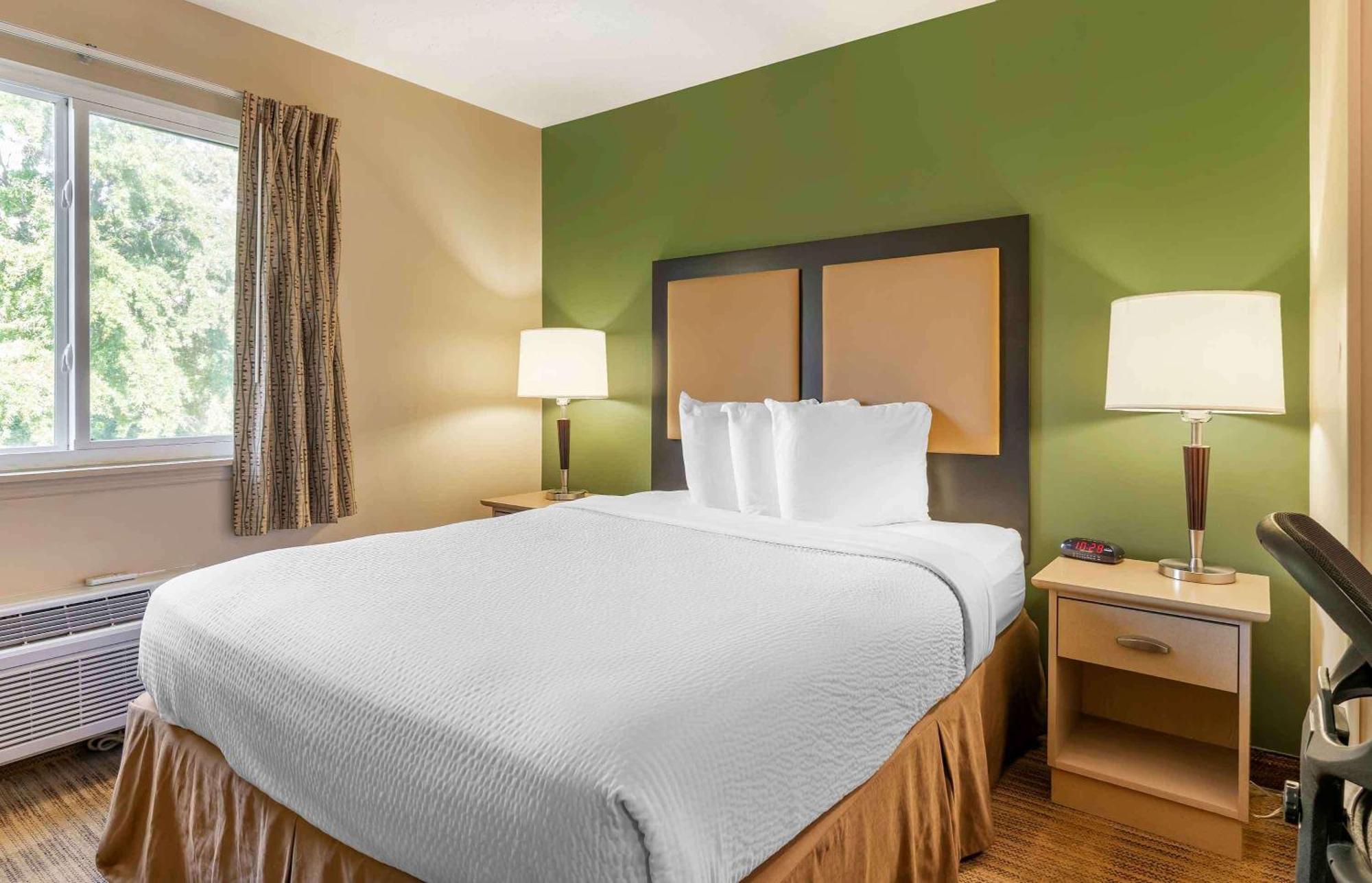 Extended Stay America Suites - Raleigh - Cary - Harrison Ave Zewnętrze zdjęcie