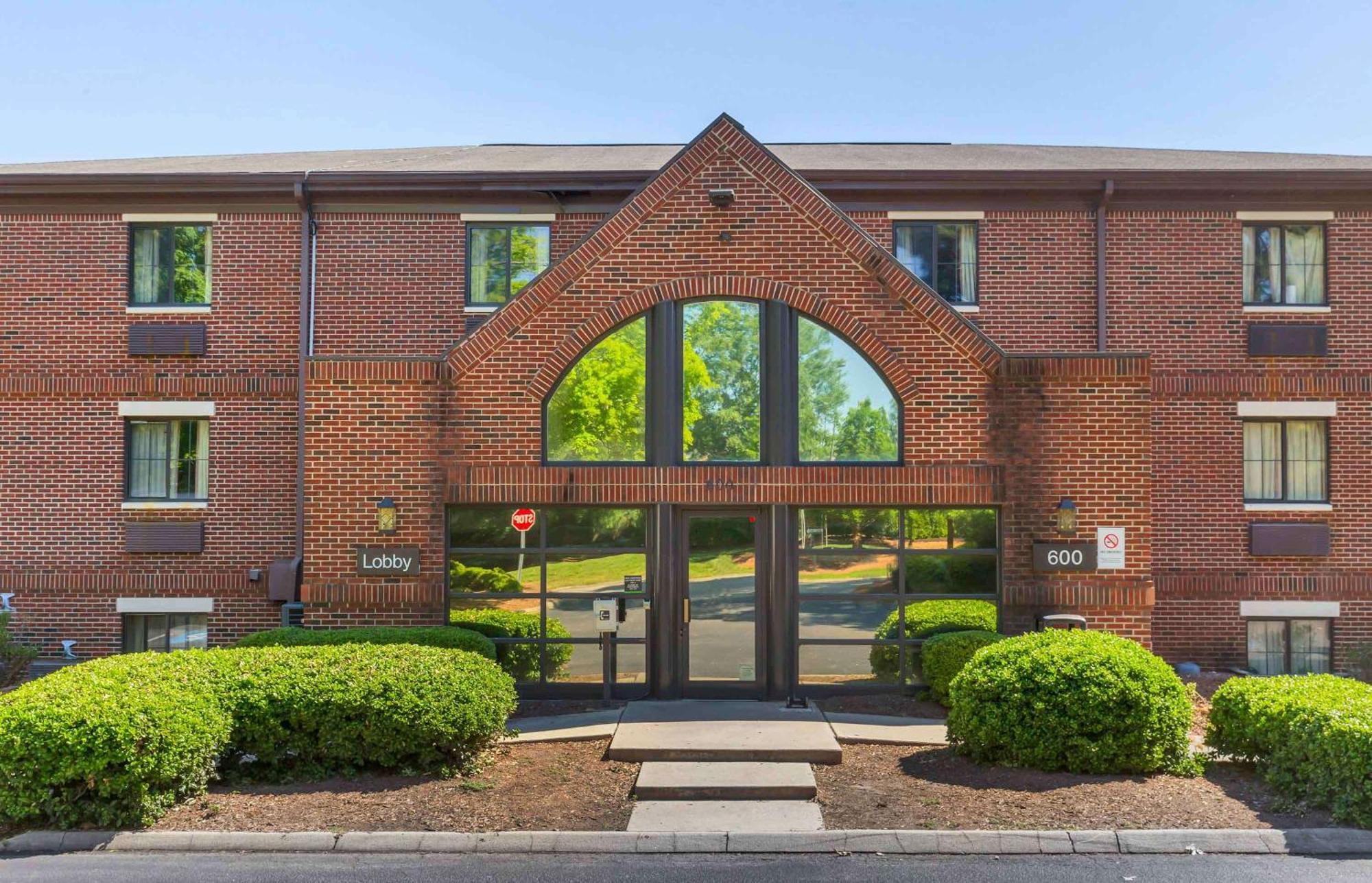 Extended Stay America Suites - Raleigh - Cary - Harrison Ave Zewnętrze zdjęcie
