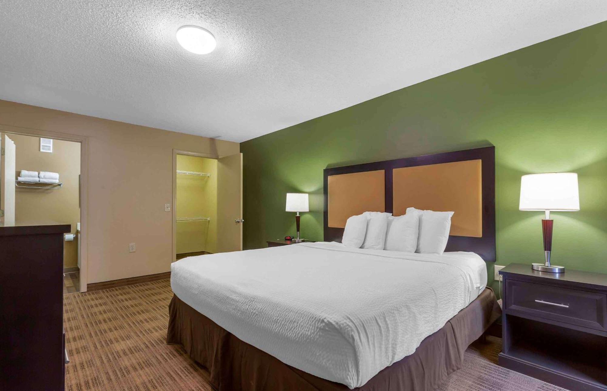 Extended Stay America Suites - Raleigh - Cary - Harrison Ave Zewnętrze zdjęcie