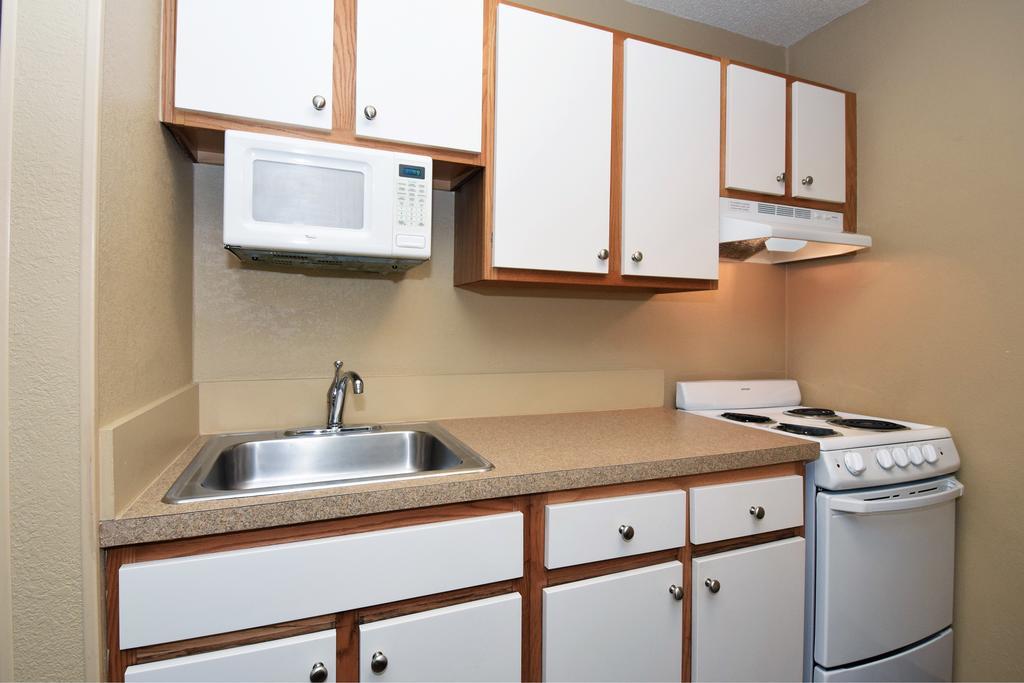 Extended Stay America Suites - Raleigh - Cary - Harrison Ave Zewnętrze zdjęcie