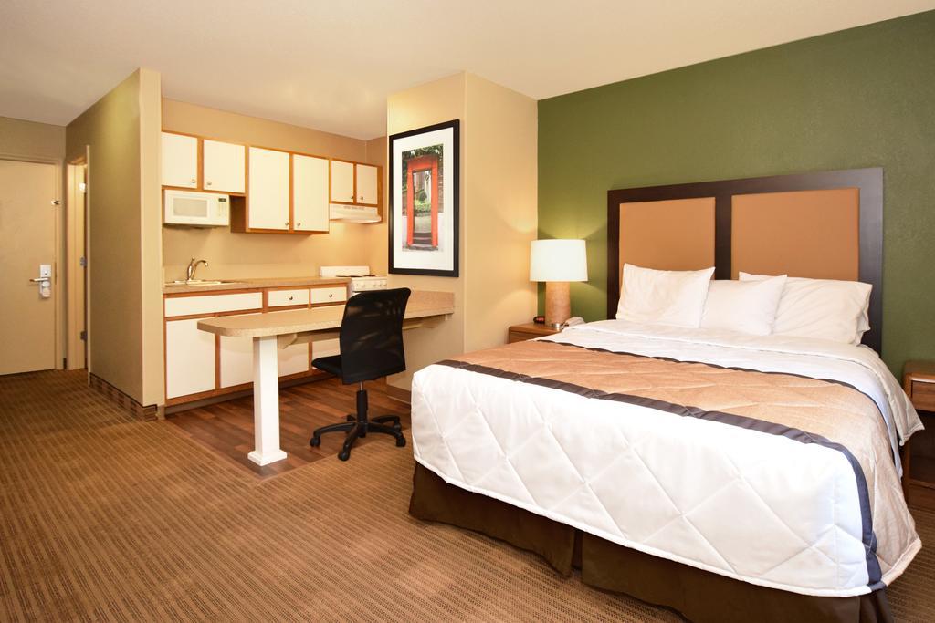Extended Stay America Suites - Raleigh - Cary - Harrison Ave Zewnętrze zdjęcie